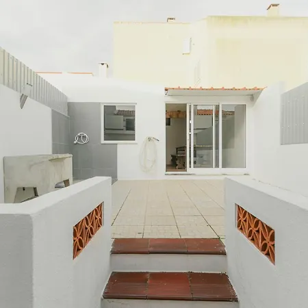 15 - Vivenda Adelino Martins Tatil Evi Ferrel (Leiria)